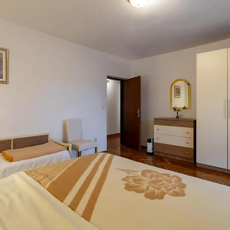 Апартаменты Cozy In With Wifi *